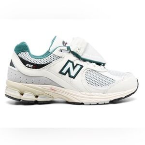 New Balance 2002RVD Sea Salt/Vintage Teal Womens 8